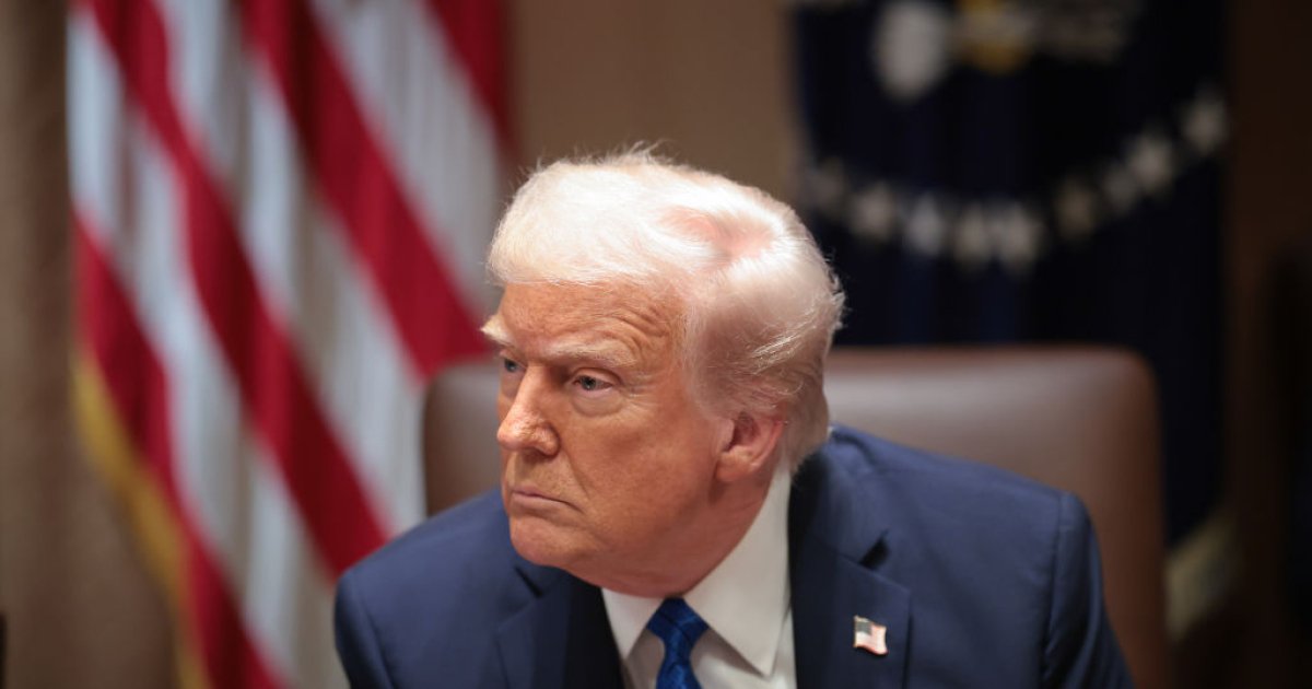Позицiя США щодо України – Чому Трамп і Путіна розкритикував, і показав себе захисником Росії