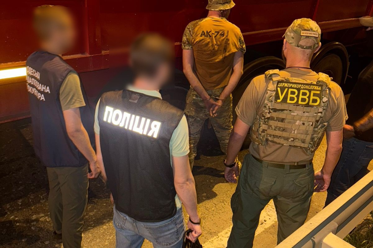 Недоторканних немає: на Одещині викрито схему втечі від мобілізації за участі військового