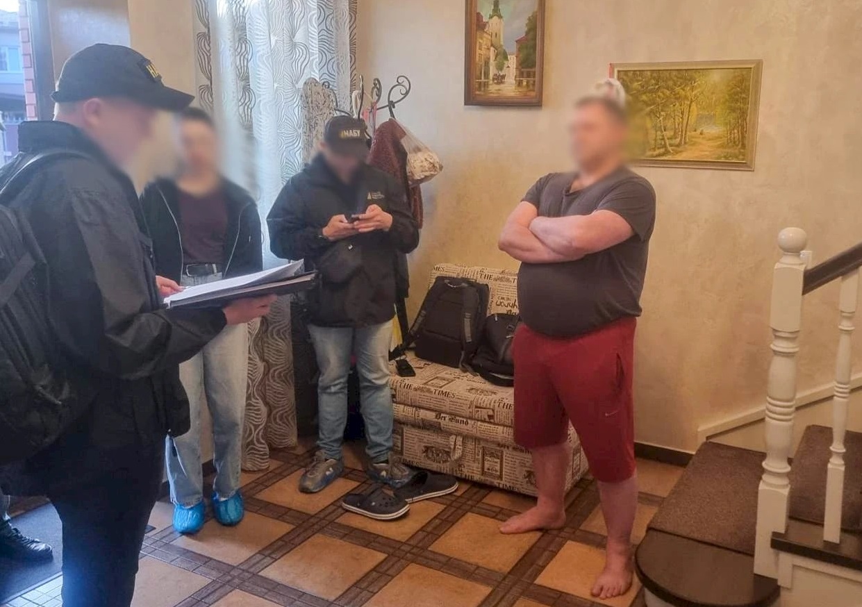 Топпосадовці Мінрегіону викриті на масштабній корупції: держава недоотримала понад 1 млрд грн