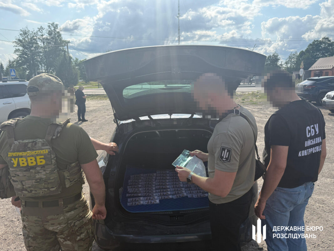 Військовослужбовець 