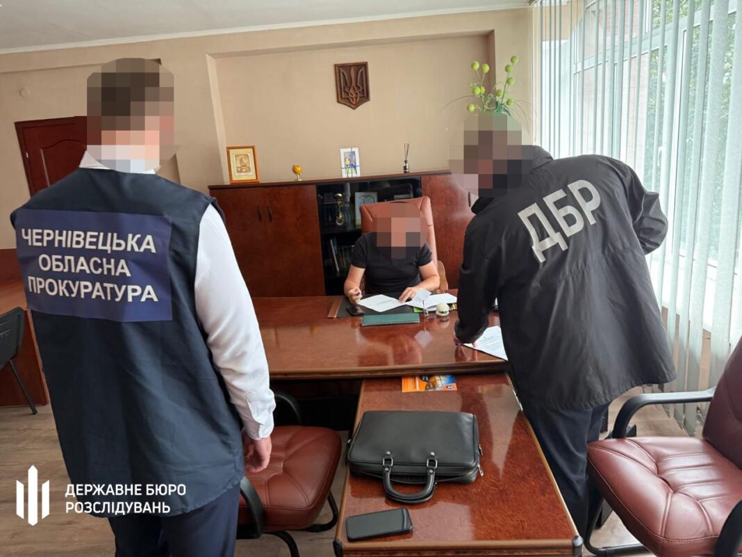 Корупційна схема на мільйони: ДБР викрило керівника Держгеокадастру