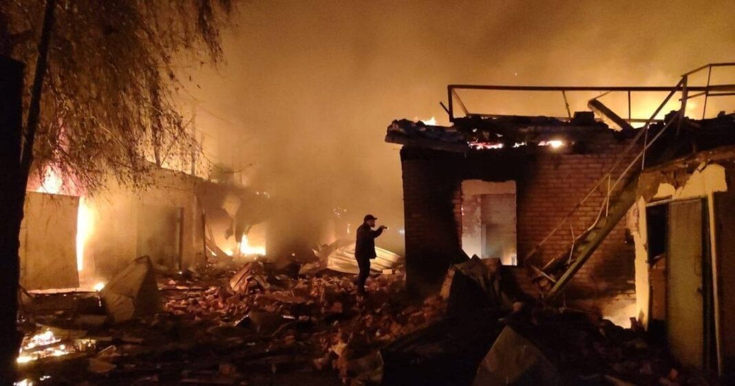 Російські дрони атакували Київщину, є жертви та руйнування