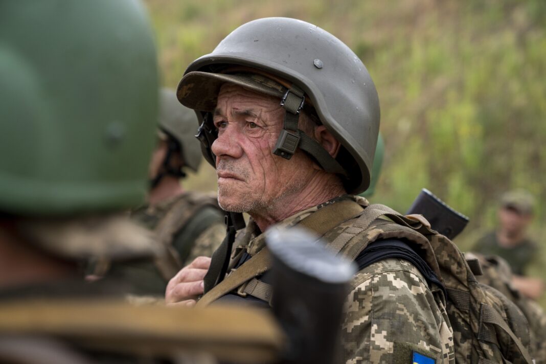 Військові пенсіонери: прихований резерв армії?