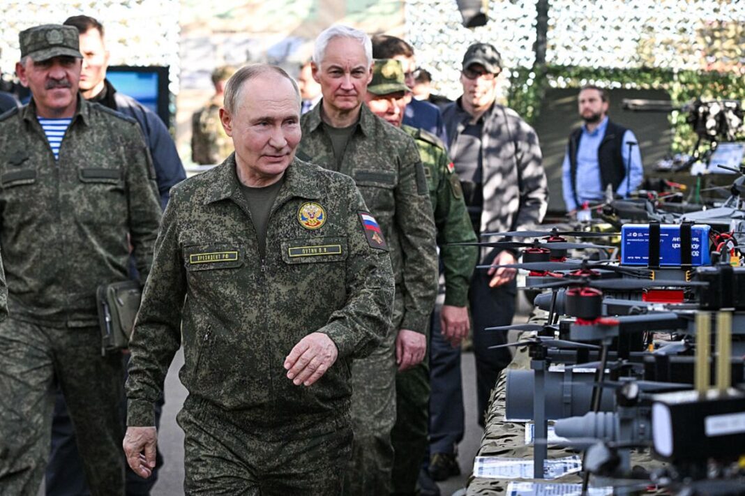 Гібридний наступ Росії та Китаю загрожує розколоти Трансатлантичний Альянс