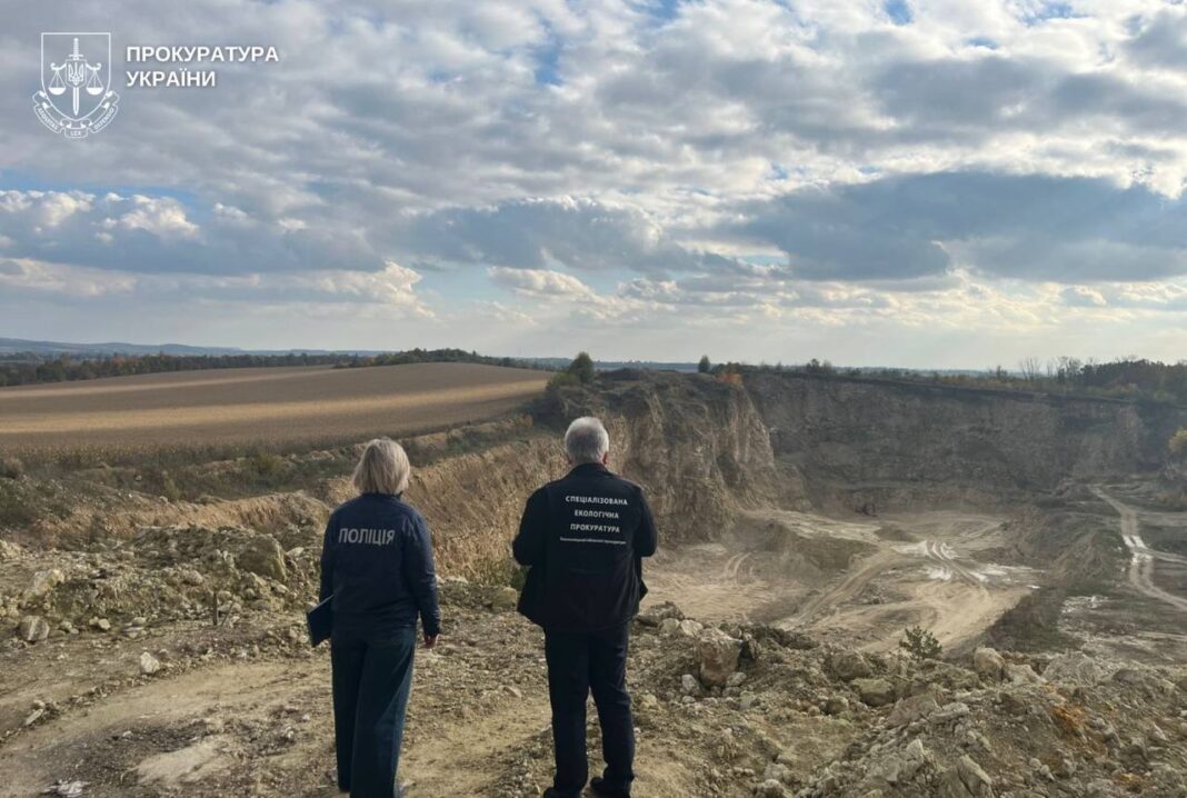 На Хмельниччині директор кар’єра незаконно видобув вапняку на сотні мільйонів: йому повідомлено про підозру