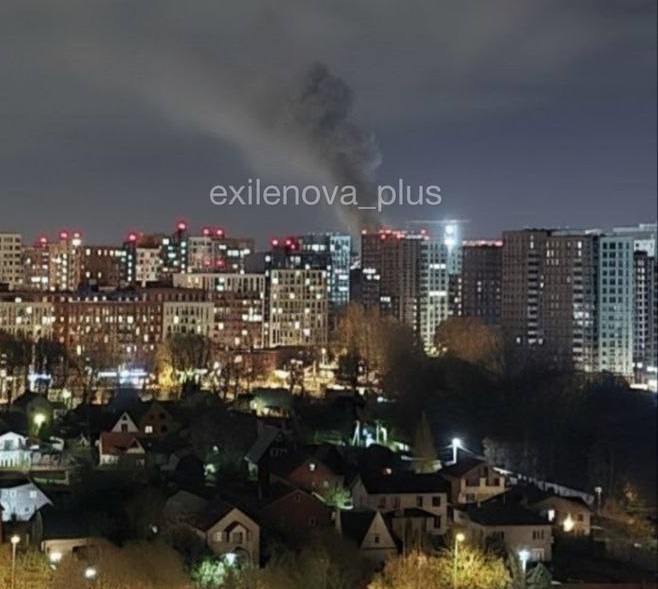 Бавовна біля Кремля: Москву накрила хвиля вибухів, посеред столиці здійнявся стовп диму Бавовна біля Кремля: Москву накрила хвиля вибухів, посеред столиці здійнявся стовп диму